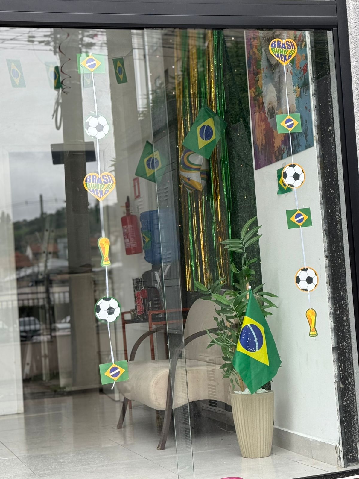 Interior PomPom Pet decorado Copa 2026
