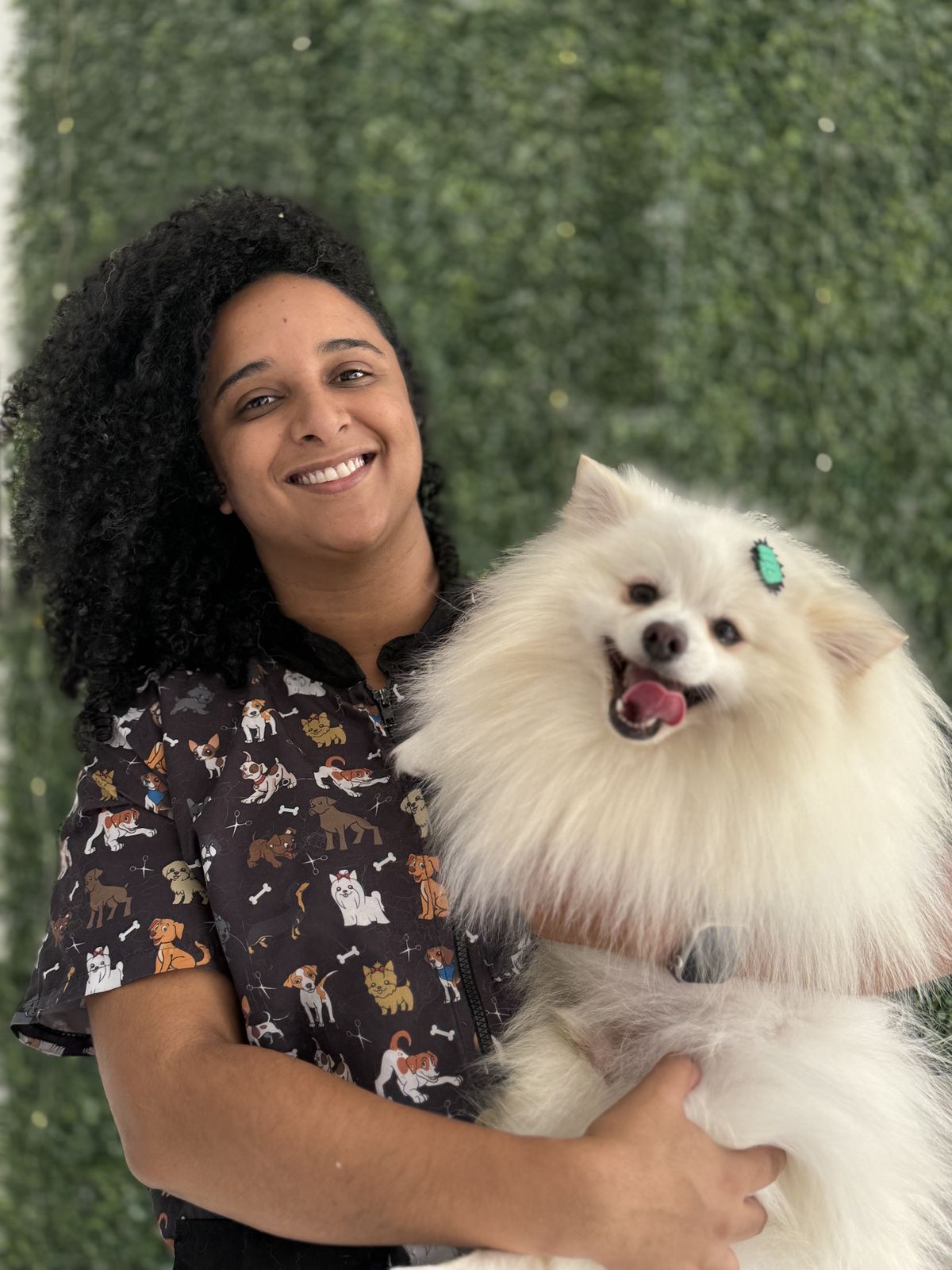 Dona da PomPom Pet — banho e tosa em Cajamar